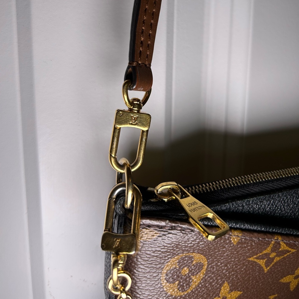 Louis Vuitton Brown Monogram Canvas Crossbody Bag with Gold Chain - Picture 2 of 7